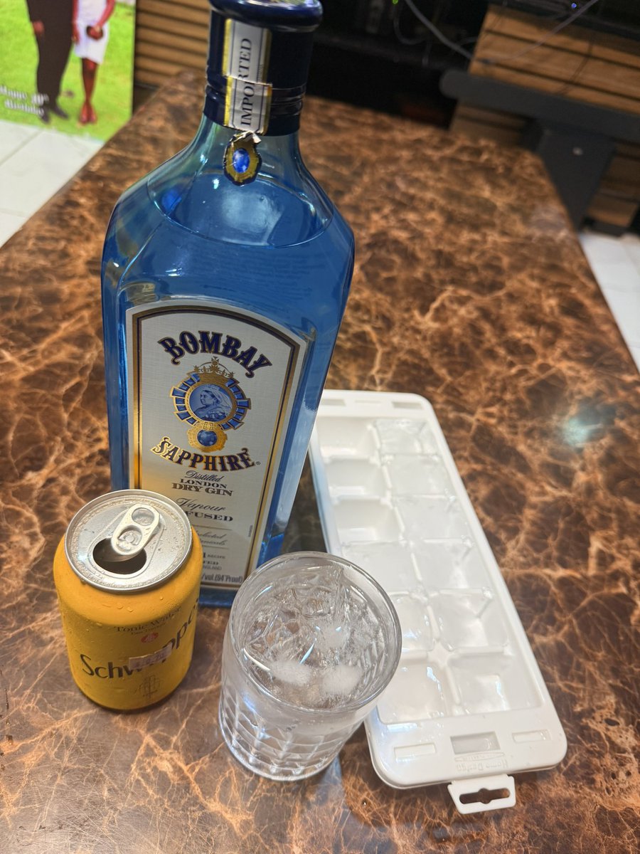 GovernorOFF's tweet image. I heard those lazy boys were winners against a very weak @NUFC side but none of that concerns me 😊

#Ginandtonic #BombaySapphire