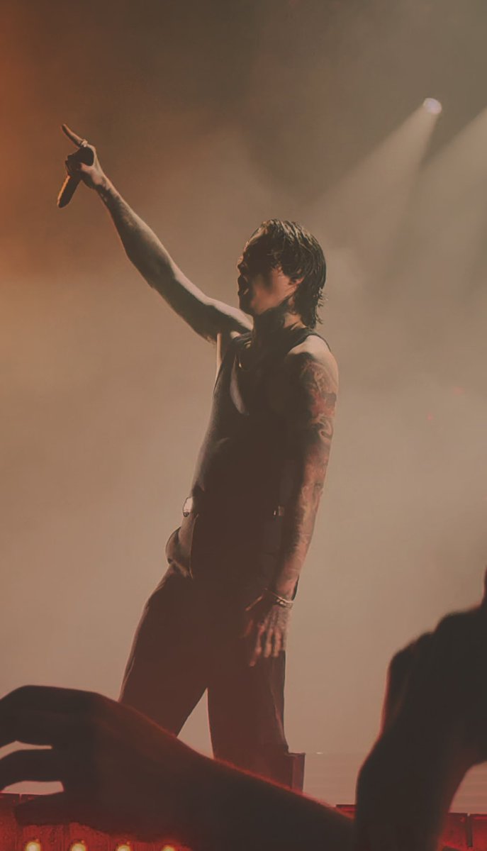 LivLaughBlegh's tweet photo. Can’t believe I took these photos??? https://t.co/5SxJ5t7c01