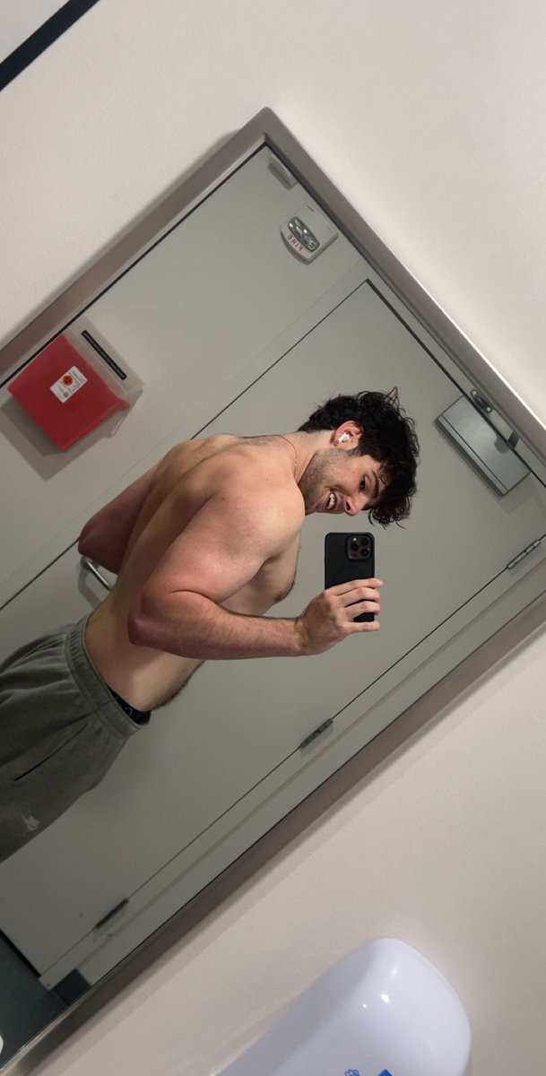 Master Eli tweet media