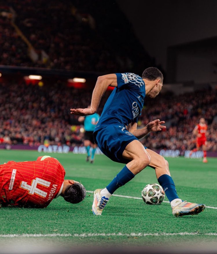 Dark Knight tweet media