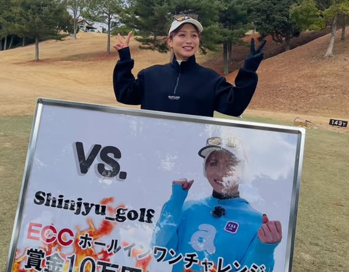 BATONGOLF's tweet photo. ゴルフを愛する全ての人へ⛳️

遠藤章造 VS GOLF グランドチャンピオン大会に✨

同組でカリスマフィッター鹿又さん🏌️‍
ショートホールで真珠ちゃんと対決👍
WBCの解説を蹴ってまで⁉️参加の福留さん⚾️
あいり連盟 本岡愛理ちゃん💕

#手塚あいり #BATONGOLF #GREENSAVER https://t.co/n6xnalRkHC