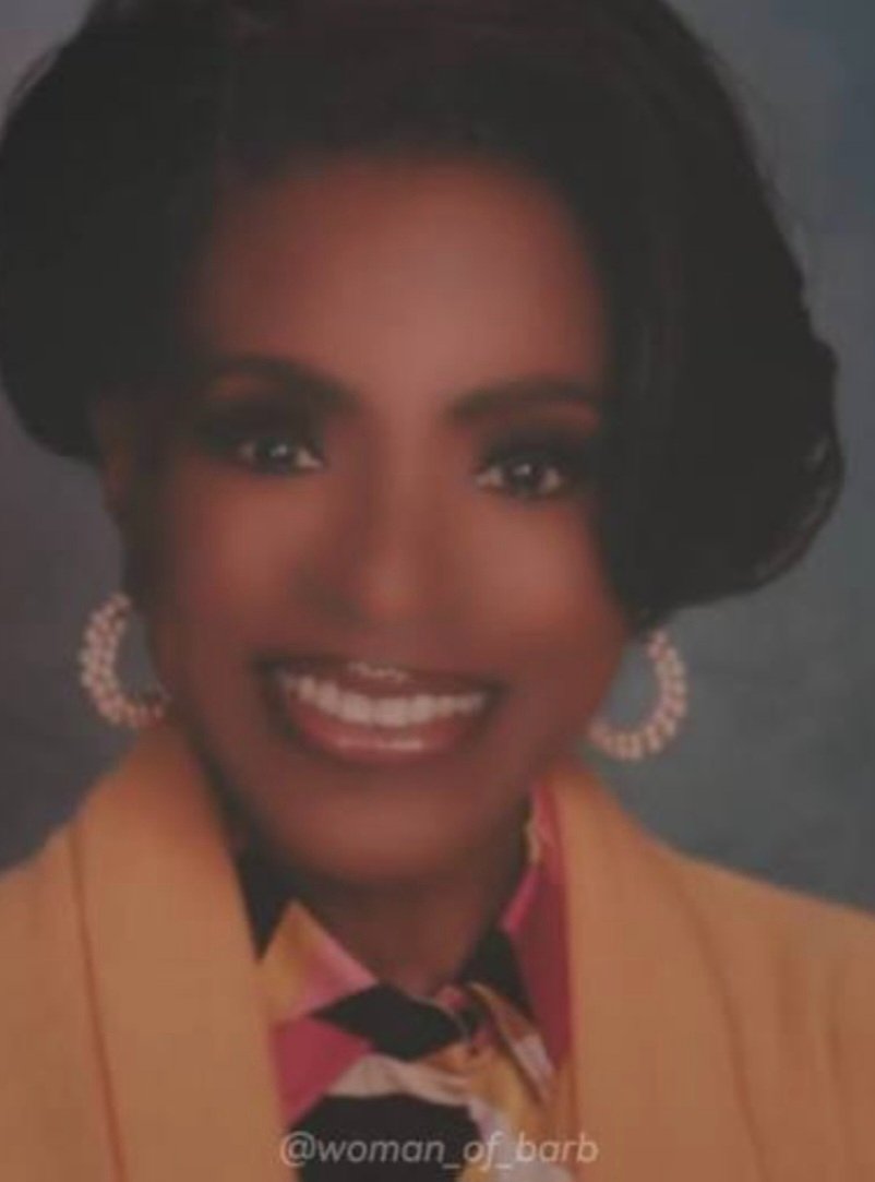 STEPHANiE👛💄 tweet media