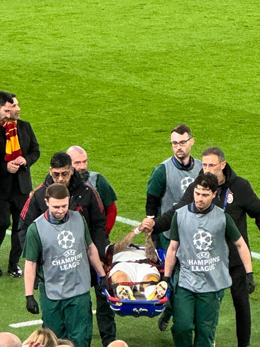 Ali Sami Yen Sokak tweet media