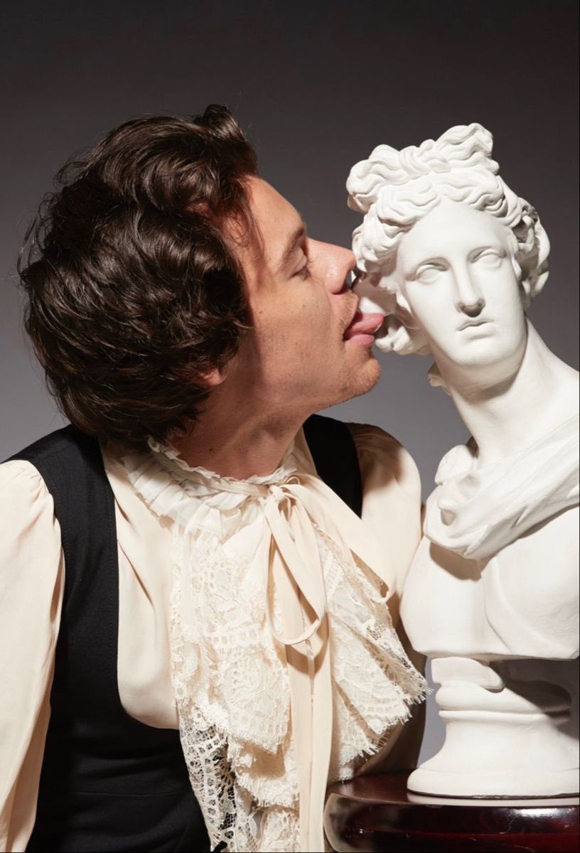 megan 🏹 tweet media