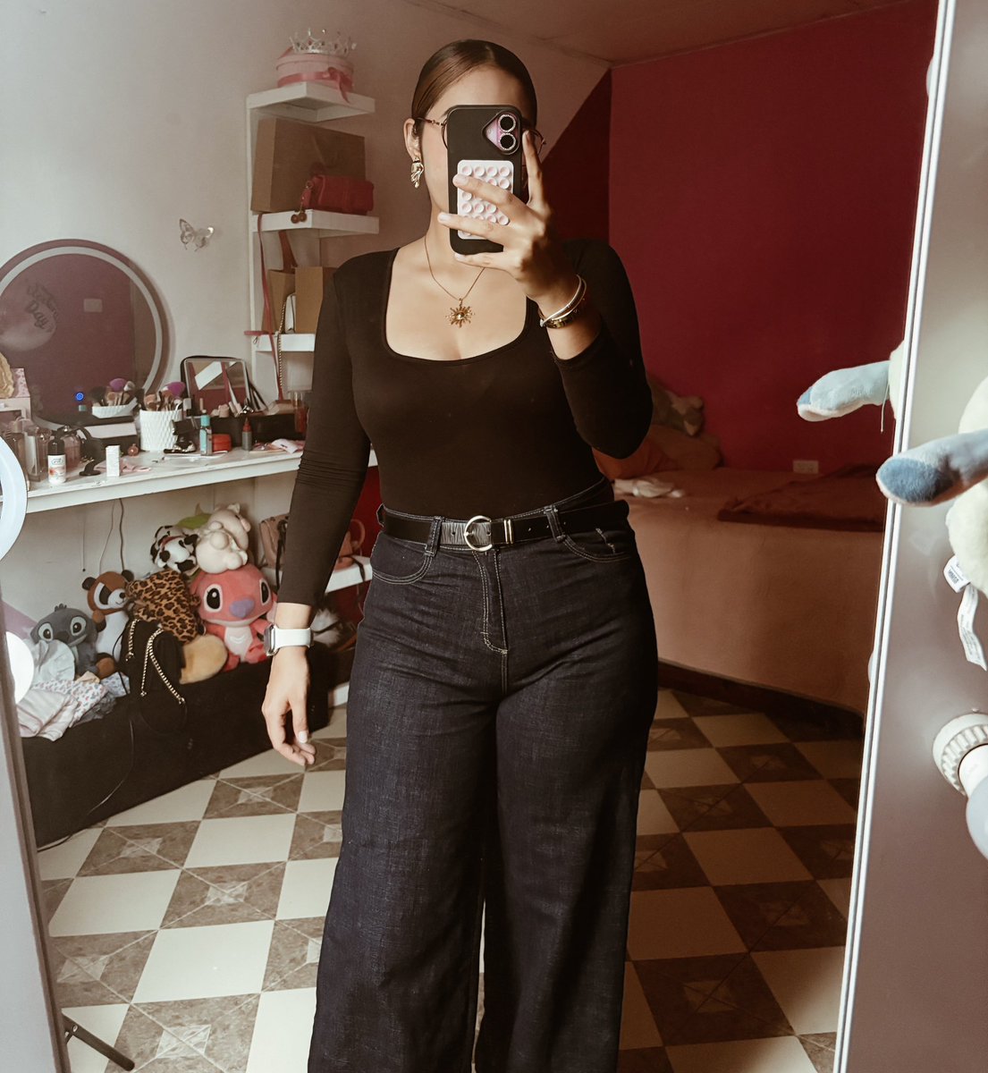 JenniiJunco's tweet photo. casual outfit https://t.co/bOg5iS5166