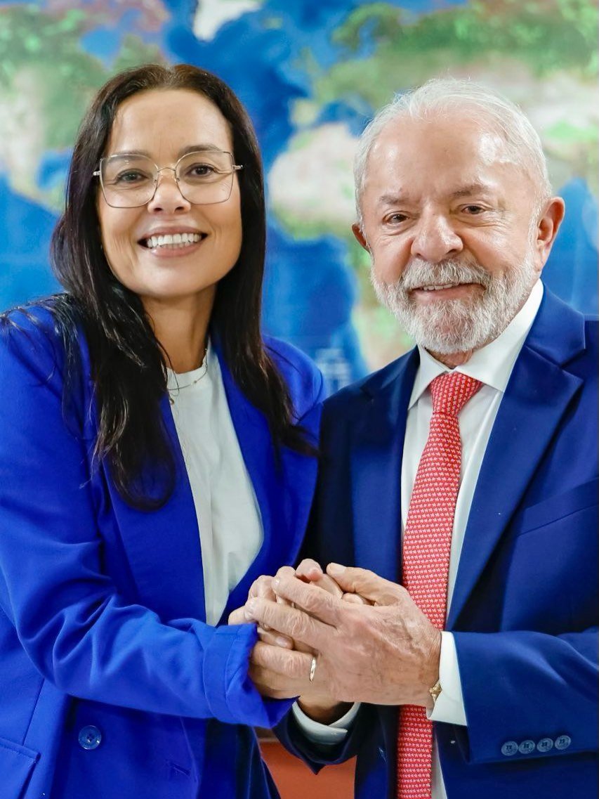 République tweet media