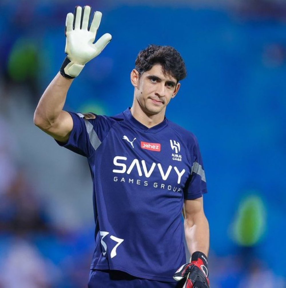 سلطان الحارثي tweet media