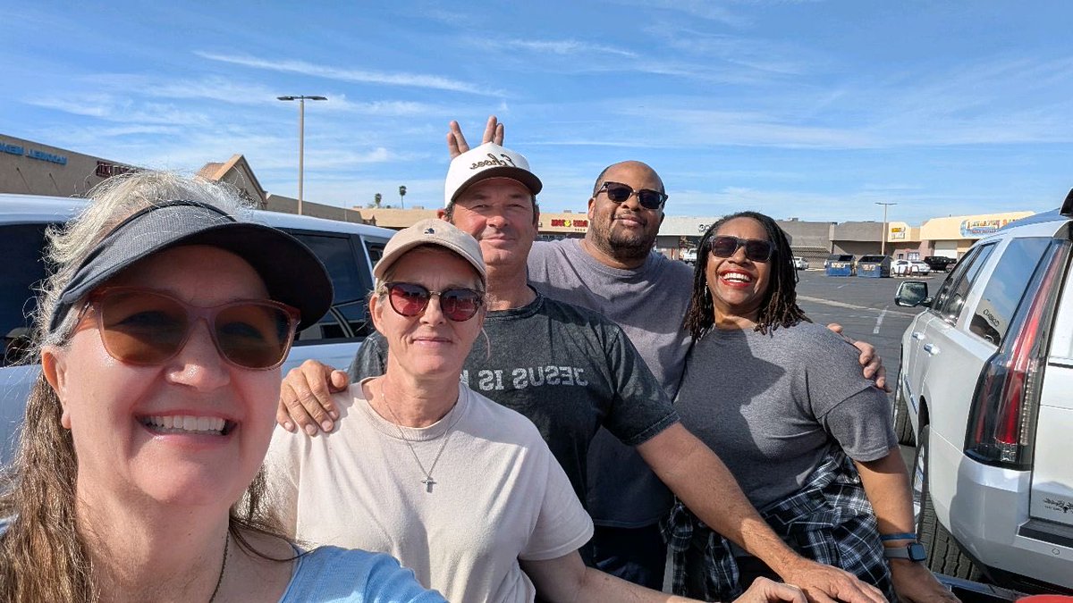 LoveLikeKeli's tweet photo. We spent a wonderful Saturday morning serving our community together! We blessed over a hundred people with blessing bags packed at the Keli May Walk earlier this month, bibles, water, and tarps.

For more on how to support through donation or participation, visit our site! 💛 https://t.co/jwx2e0q200