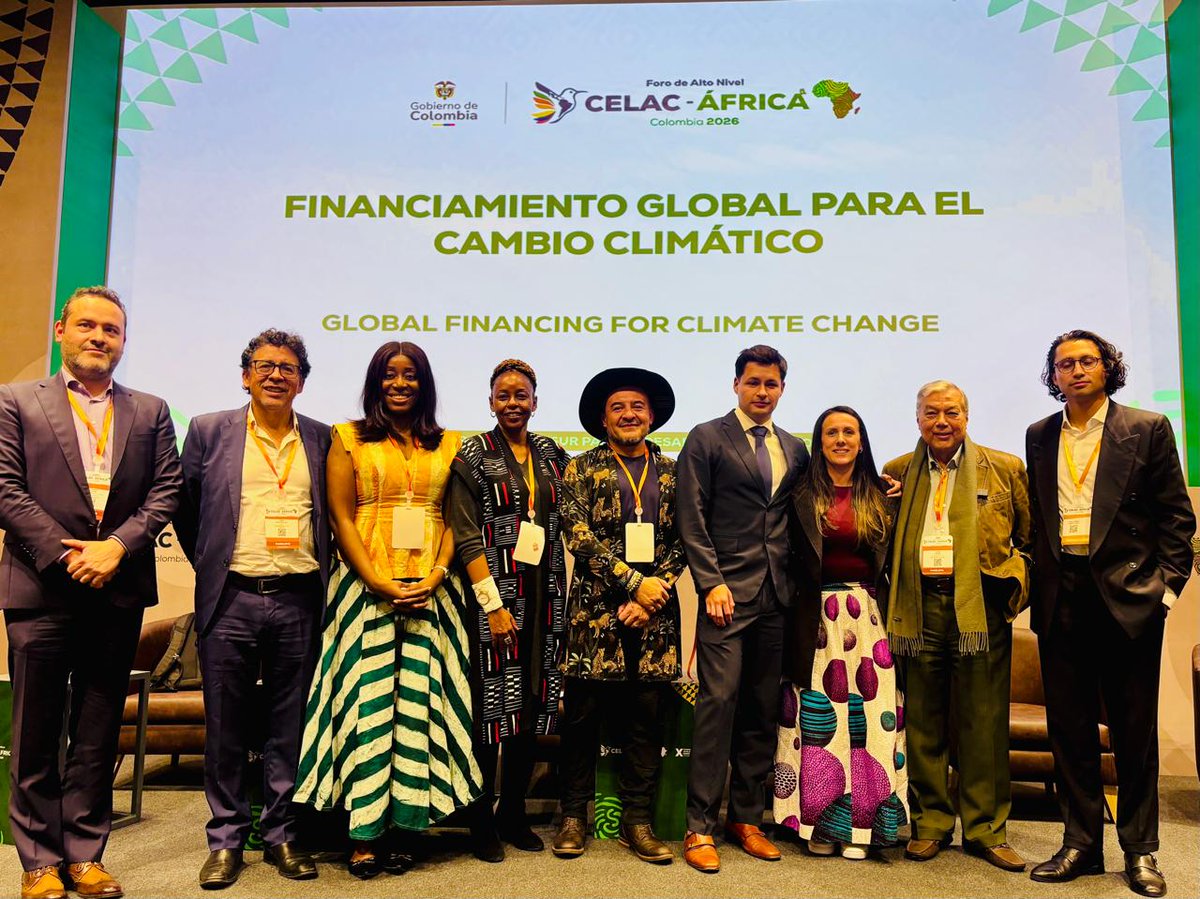 Superfinanciera tweet media