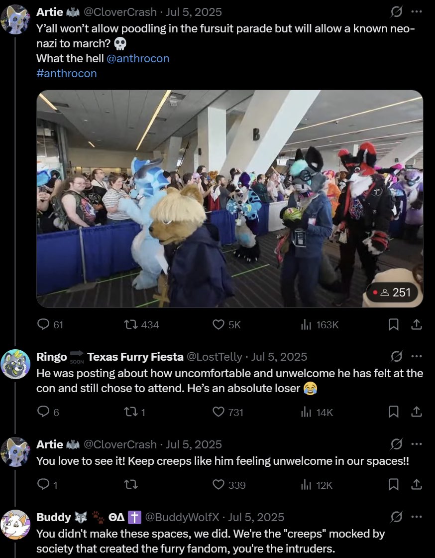 Snowy (#FlyHighBlu) tweet media