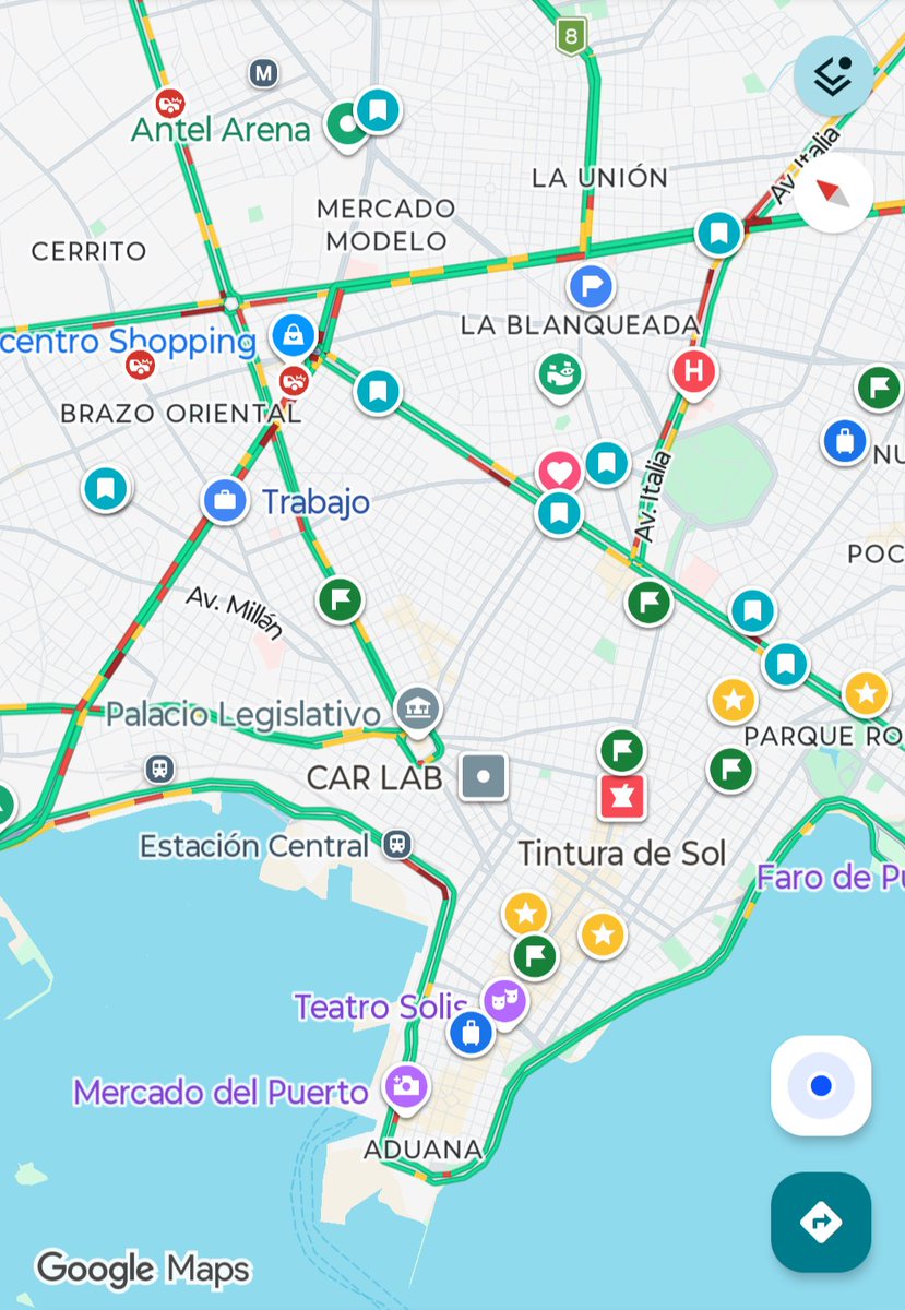 Vean los mapas (hoy) de congestión en la mañana y en la tarde. No hay zonas en rojo (con tránsito congestionado) ni en el Centro, ni Ciudad Vieja, ni en todo 18 de julio o en sus paralelas. Hay menos tránsito y gente en el centro y CV. El problema a resolver es 18 con el túnel?
