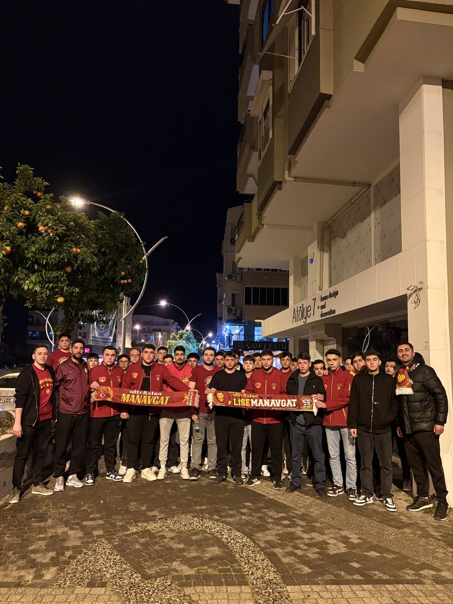 uA_Manavgat's tweet photo. ÖYLE ŞEYLER YAŞATTIN Kİ UĞRUNDA ÖLMEYE DEĞER… @GalatasaraySK https://t.co/A8P1Oqryie