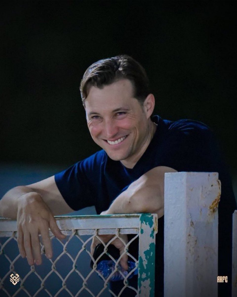 عمرو tweet media