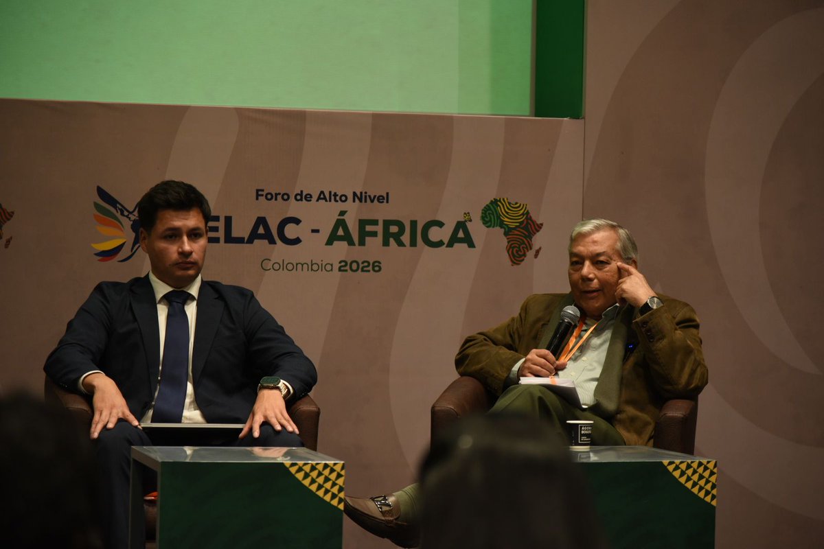 Superfinanciera tweet media