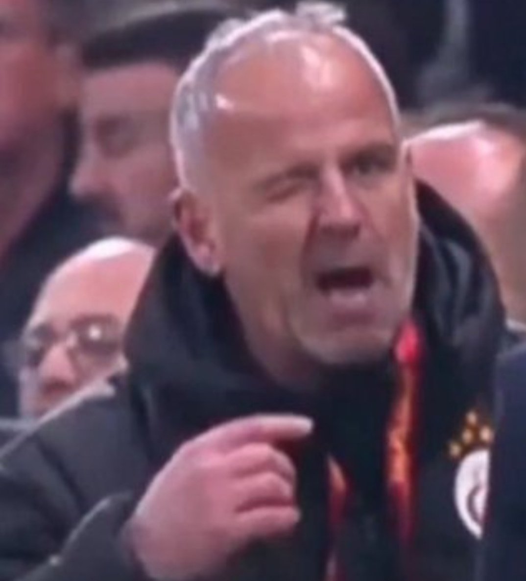 4 golü bize yaz #LIVvGS