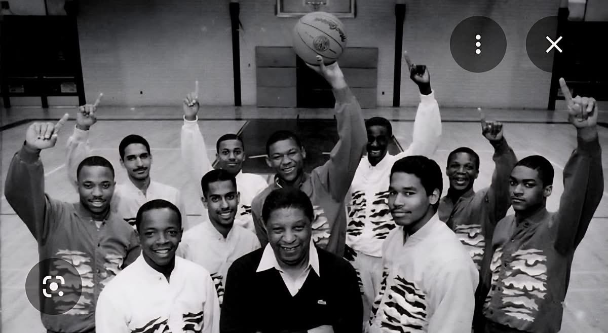 Larry Cohen tweet media