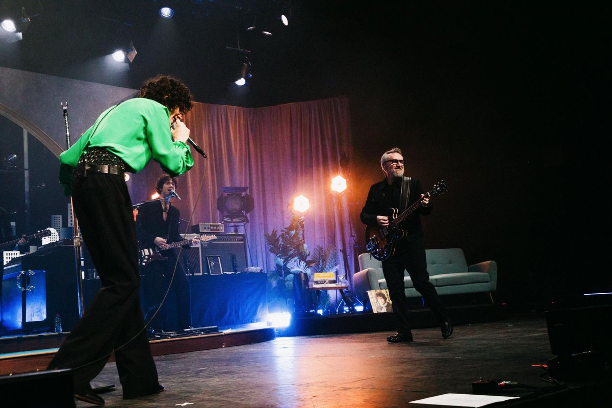 Sombr Access tweet media