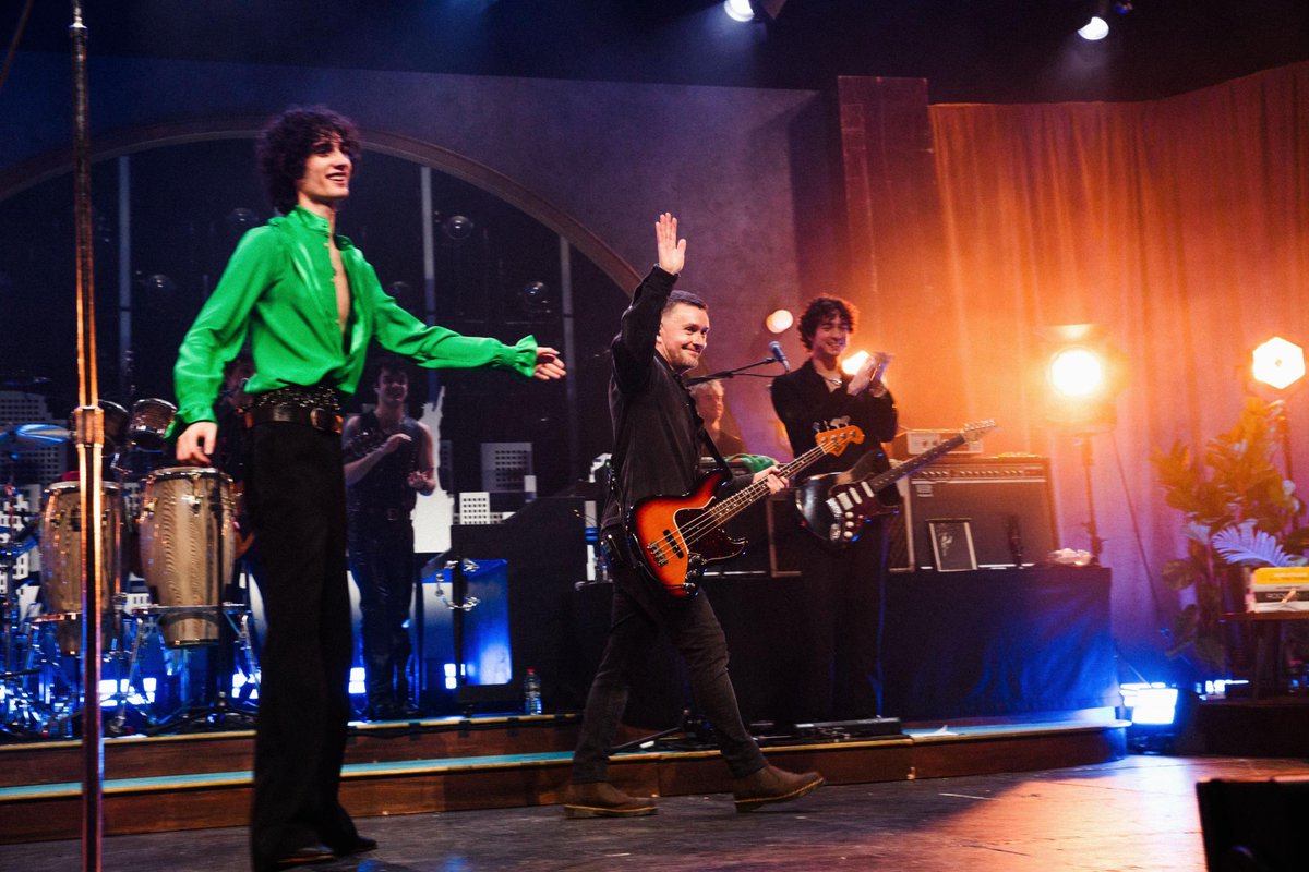 Sombr Access tweet media