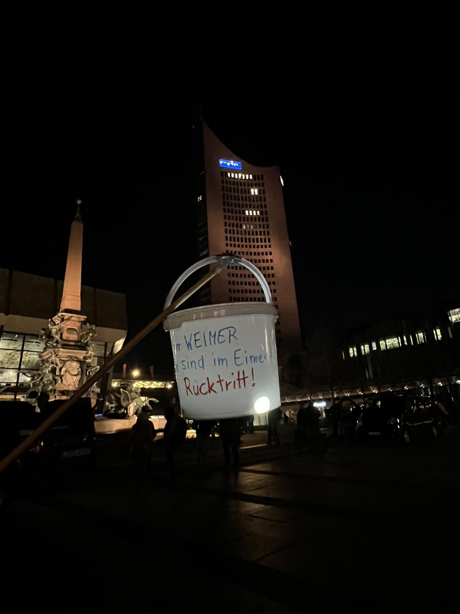 Omas gegen Rechts Leipzig tweet media