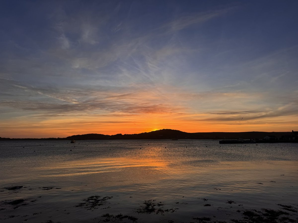 St Agnes Niki tweet media