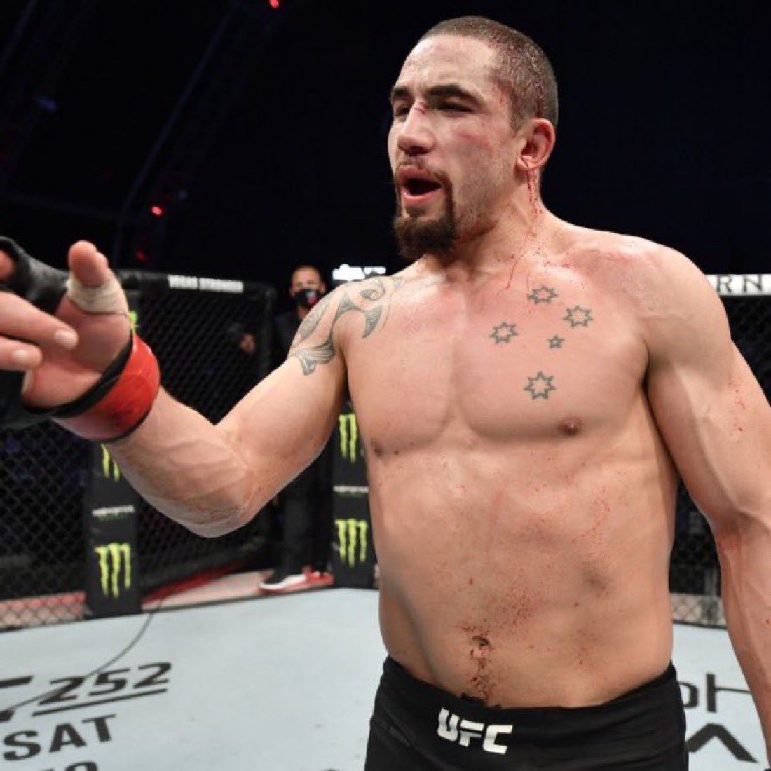 Spinnin Backfist tweet media