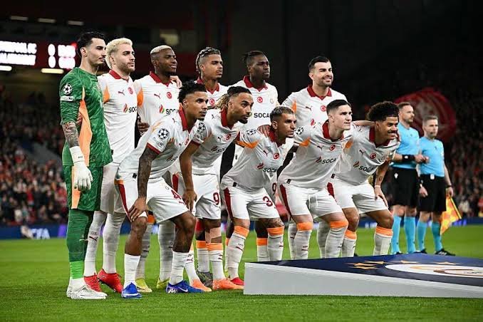 NemofisX's tweet photo. Bu sezonki Avrupa maceramızdan memnunum. Ligde konsantrasyonumuzu bozmadan şampiyon olup, gelecek sezon bu turnuvada daha güçlü ve heyecan dolu bir kadroyla yeniden yer alalım. Bravo takım!
 #LIVvGS https://t.co/u0eOHHW0wC