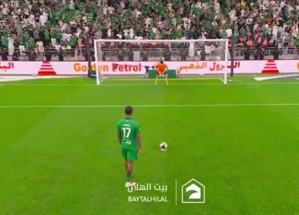 M E Hً ! tweet media