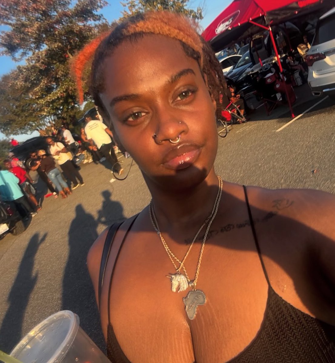 barefacebabyy tweet media