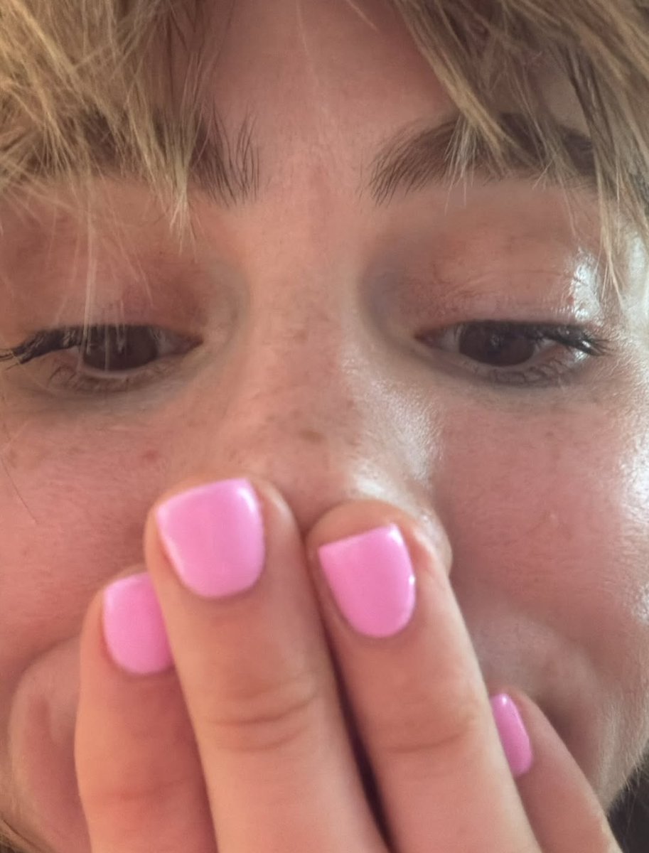witchystarlette's tweet photo. texting the 𝐫𝐞𝐚𝐝𝐞𝐫 :

💬 do you like my nails? https://t.co/2vCGhZr7pS