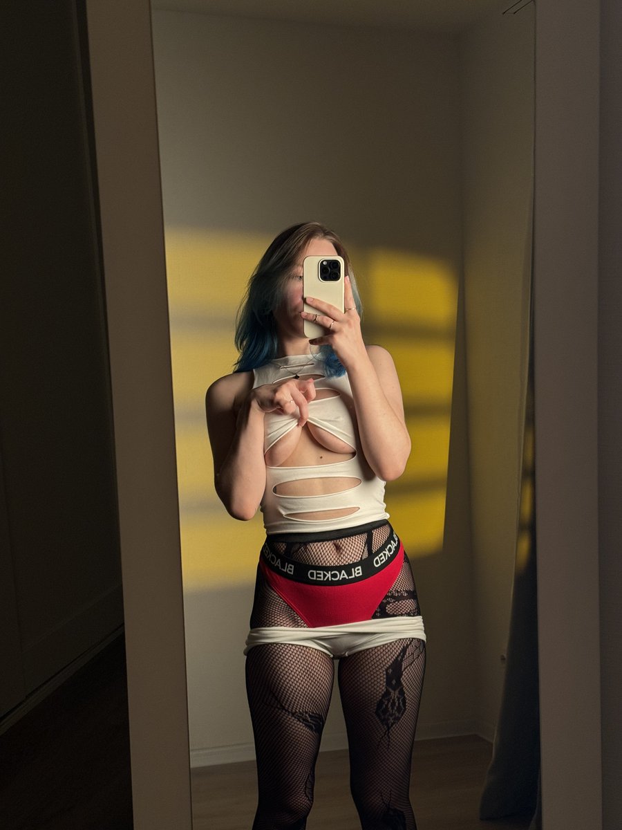 Blue Moon tweet media