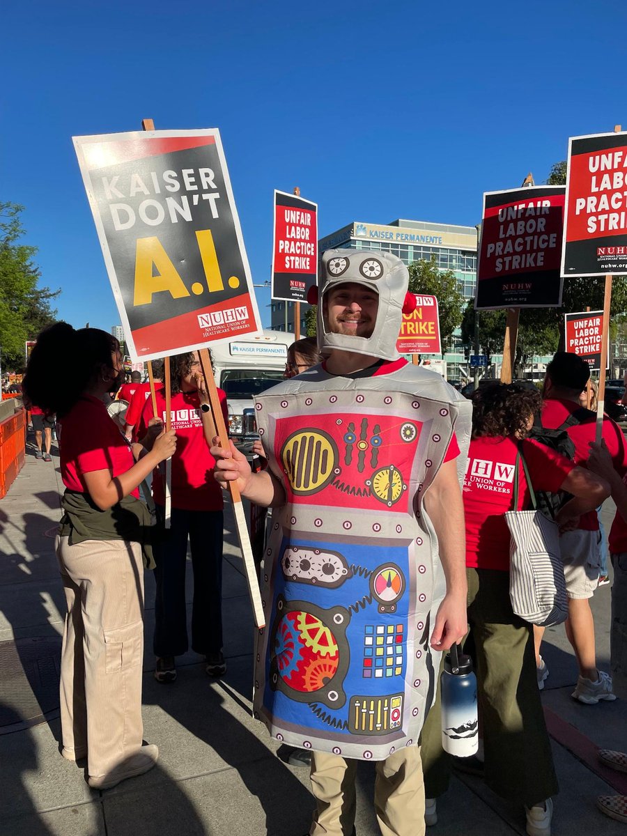 California Nurses Association tweet media