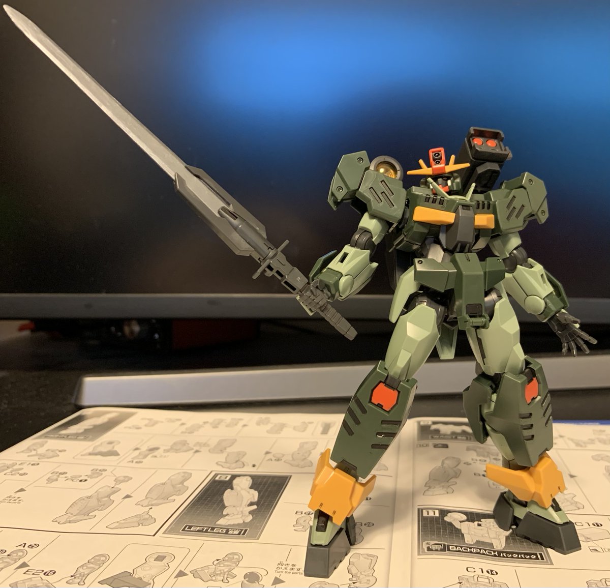 Revvy (Reversemoon) tweet media