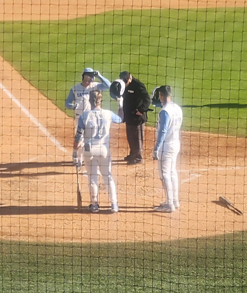 Barry_Smith's tweet image. Rom Kellis V's 2-run blast in the bottom of the 7th helped power the @DiamondHeels past #UNCG 8-2 Wednesday at The Bosh. #UNC #GoHeels! #GDTBATH