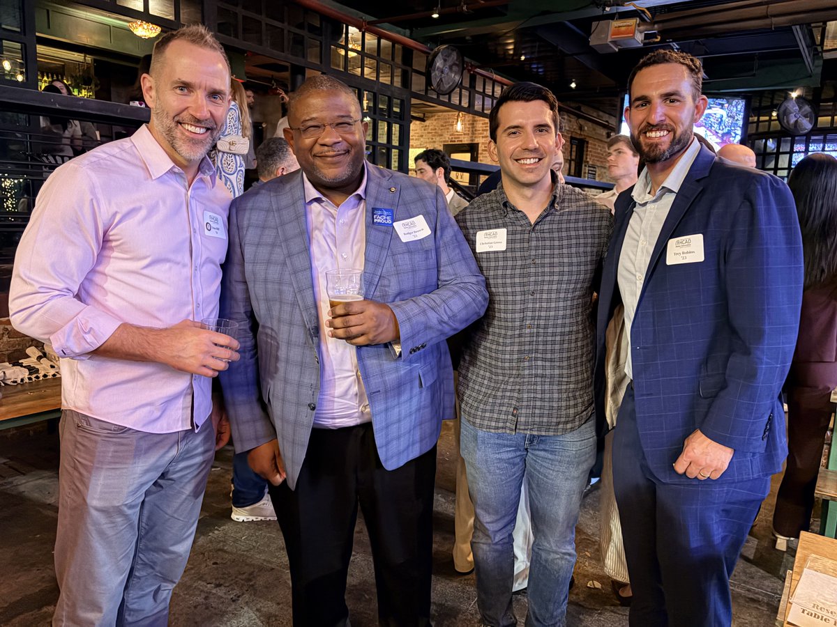 Trinity University Alumni Association tweet media