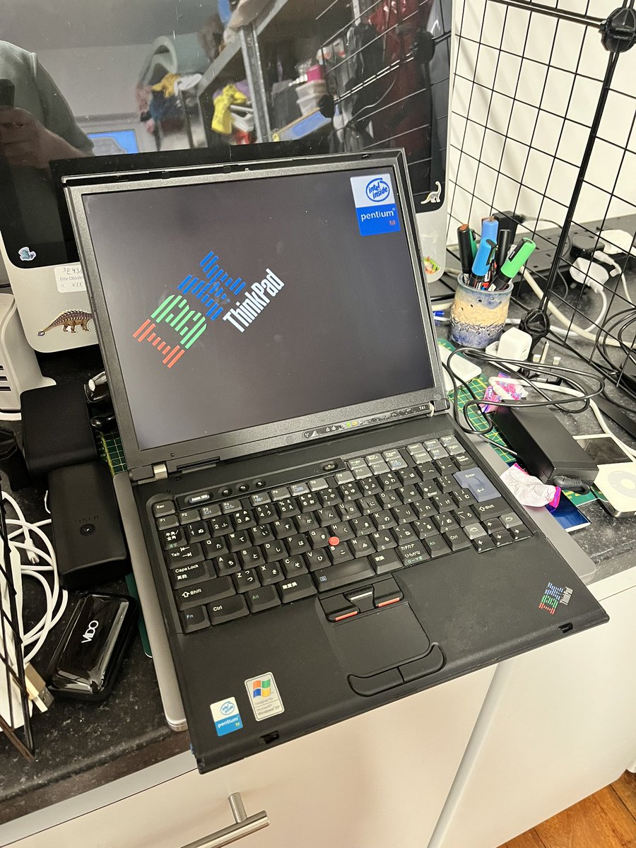 iPOddities tweet media