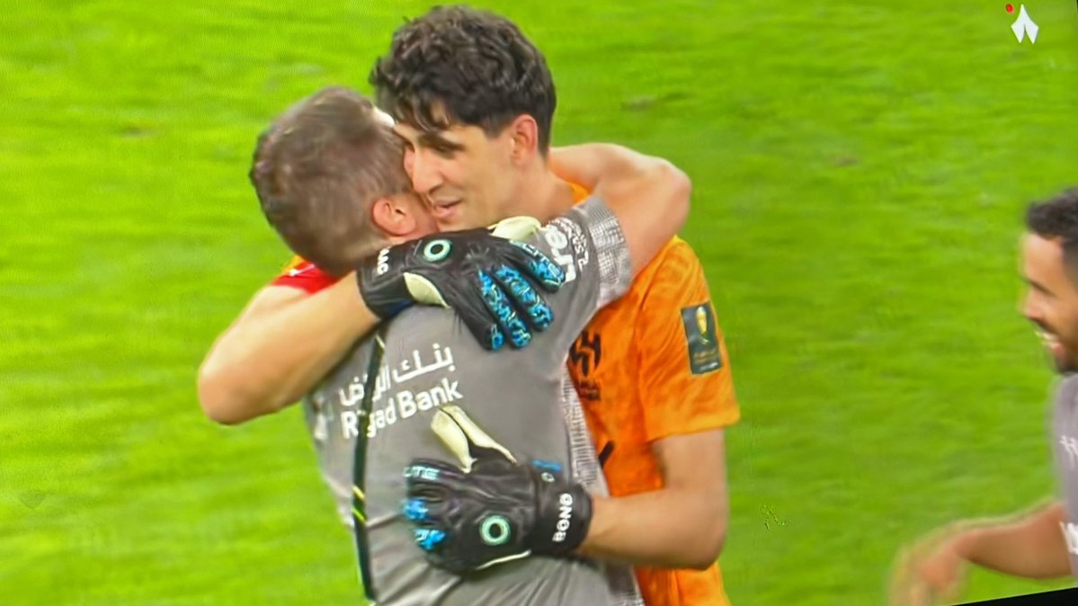 بـدور tweet media