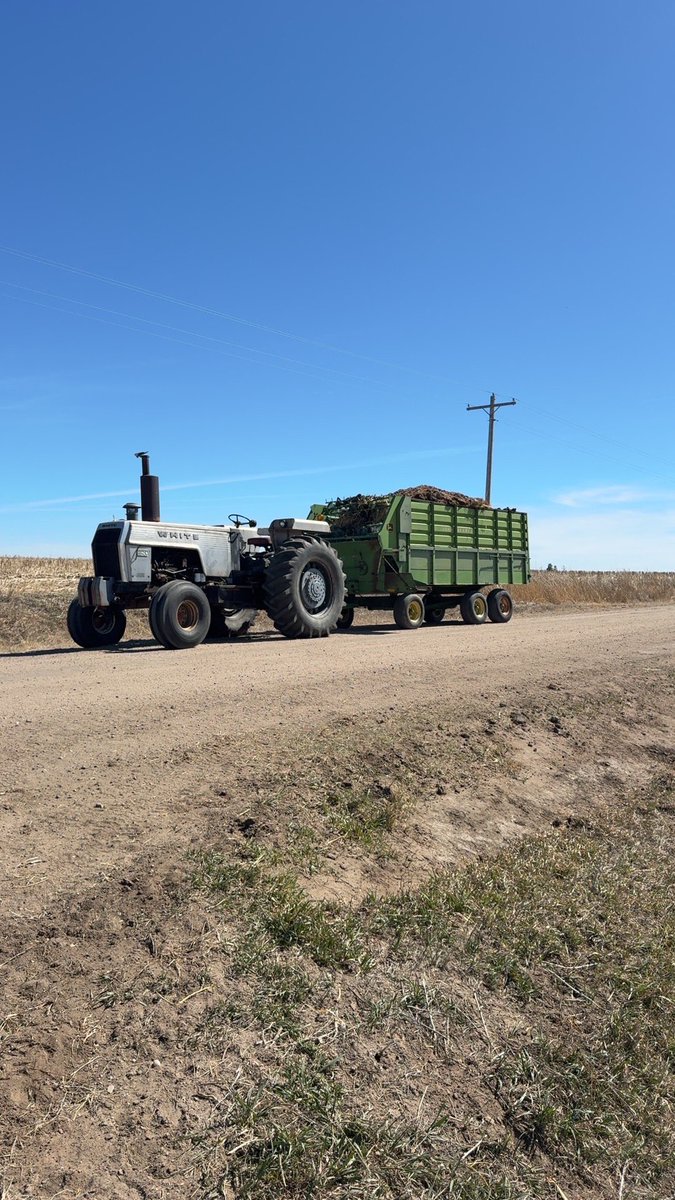 Red Tractor Trader tweet media