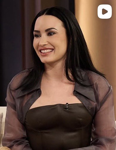 Demi Base tweet media