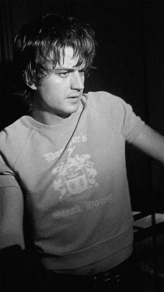 anna ᥫ᭡. tweet media