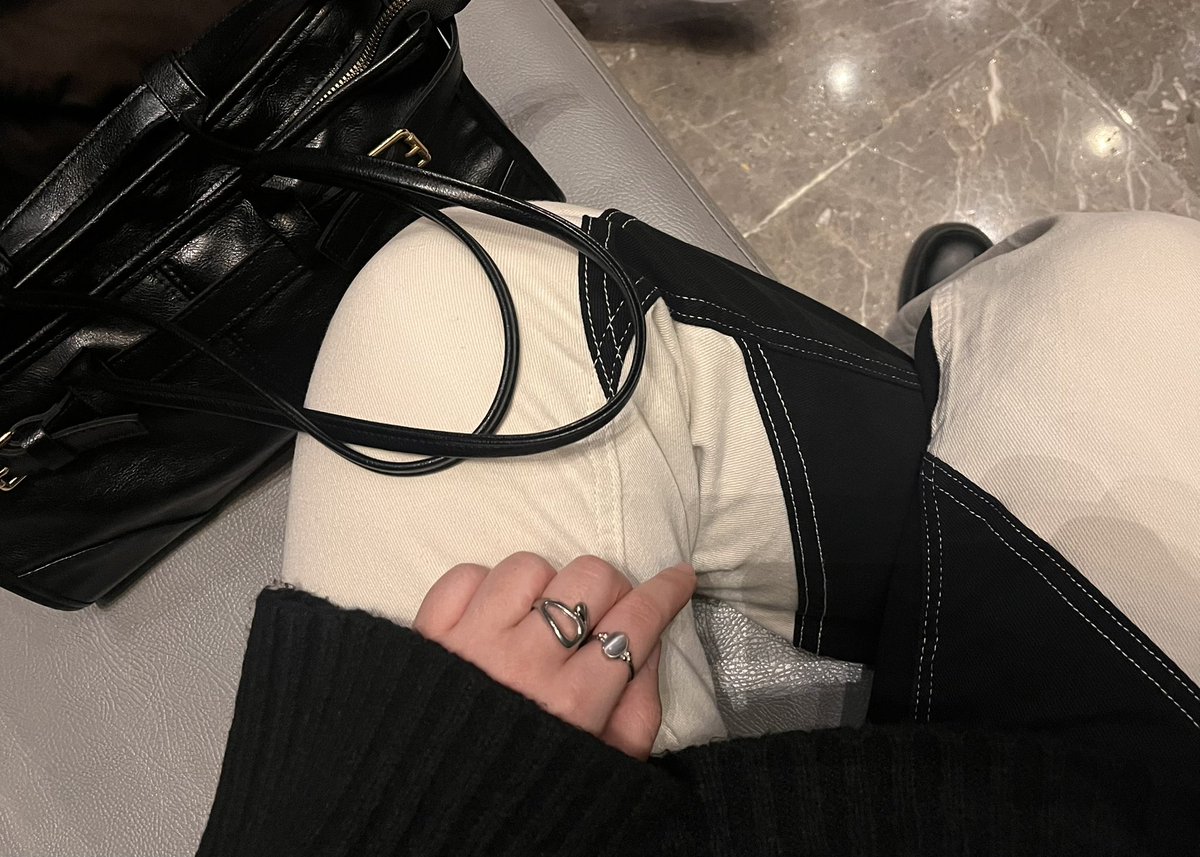 flâneuse tweet media