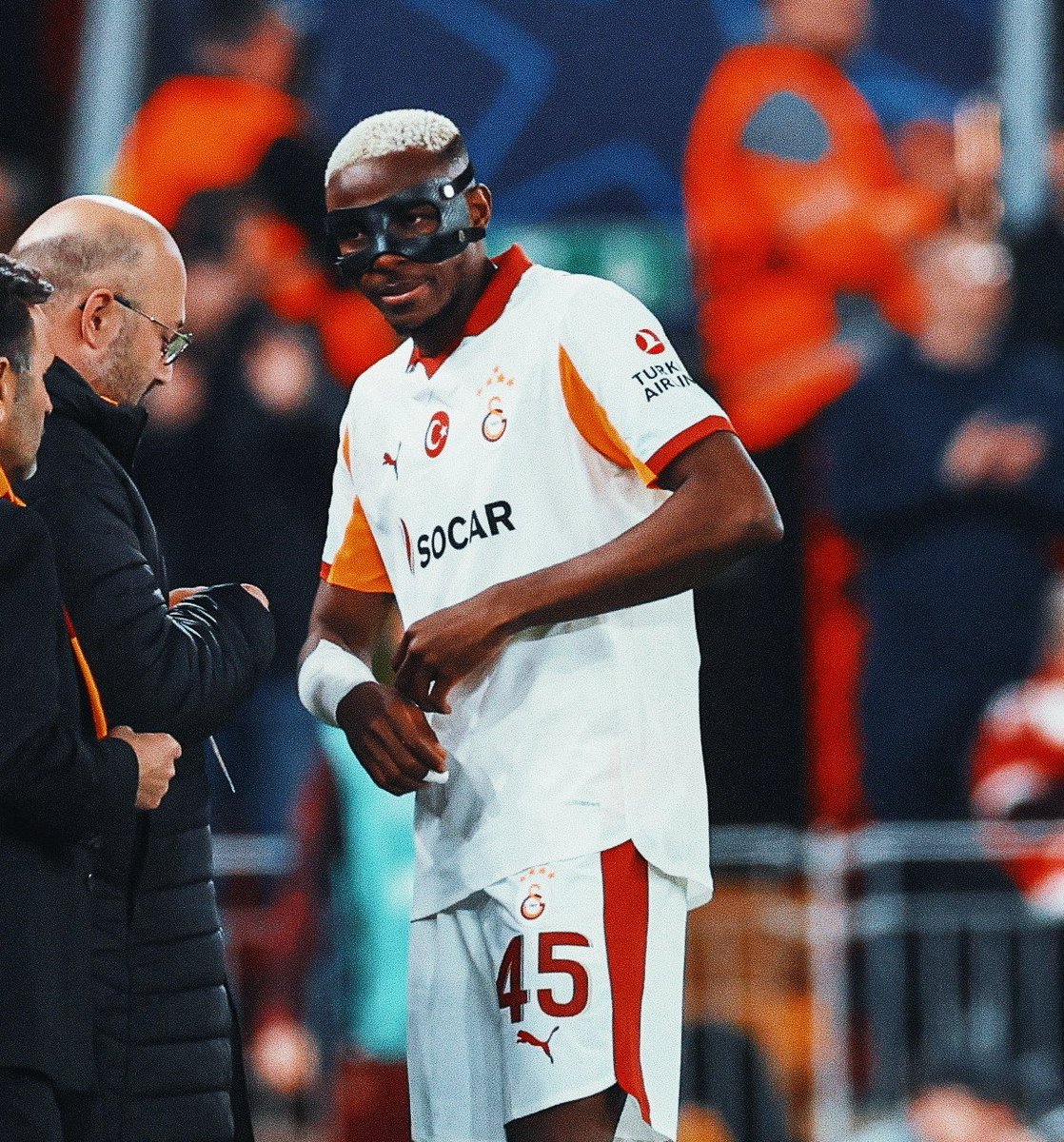 Geçmiş olsun <a href="/osimhentahmin/">Victor Osimhen</a> 😪