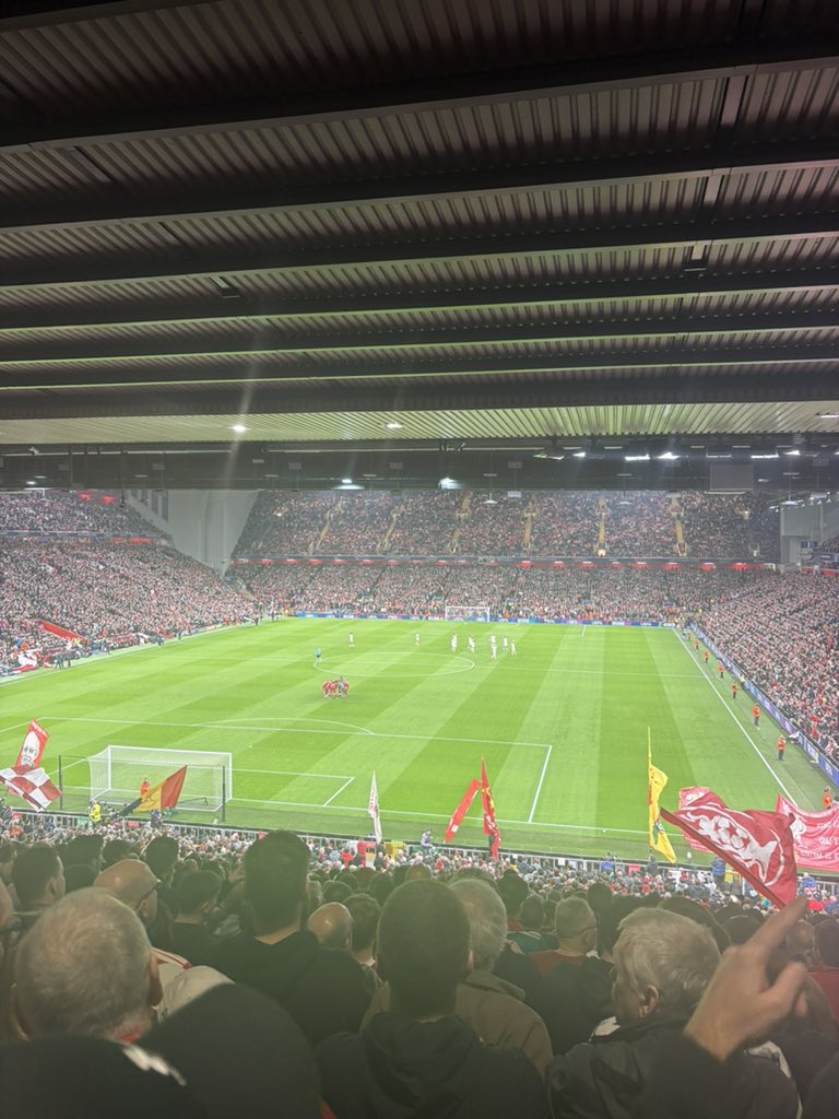 Anthony Smith tweet media