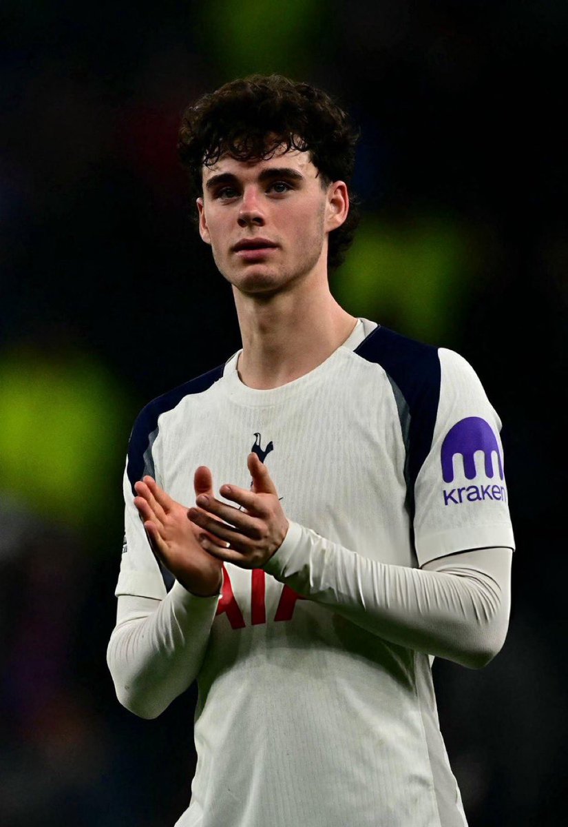 Lilywhite Rose tweet media