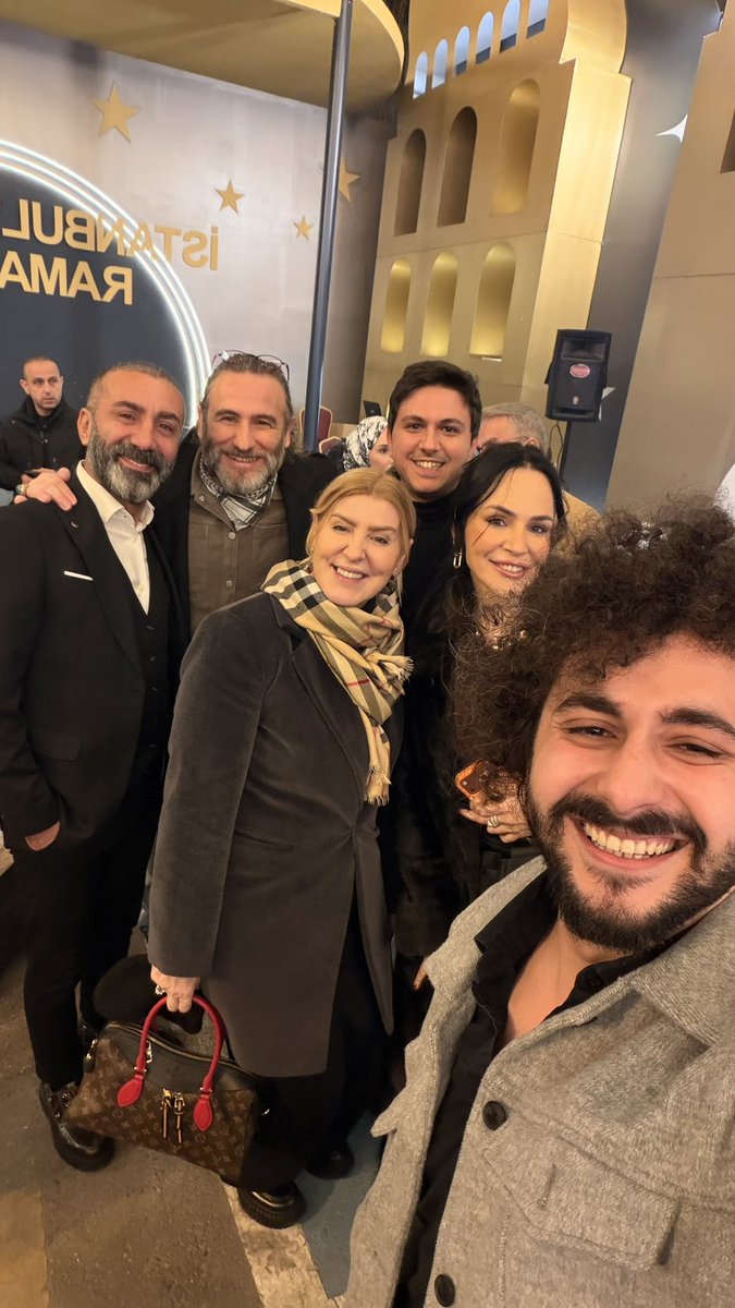 OgzRENDA tweet media