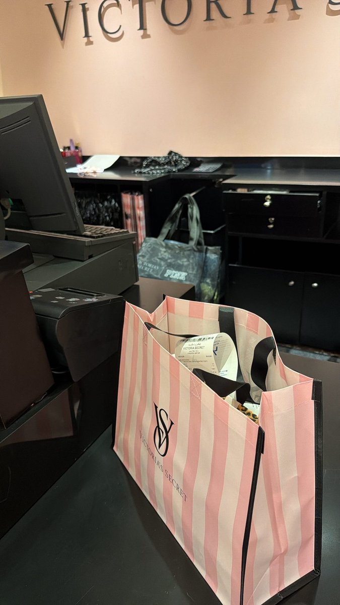 نوني tweet media