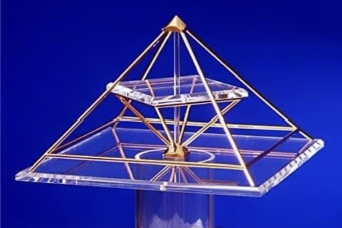 Talmbout 💹🧲(🟦,🔴) tweet media