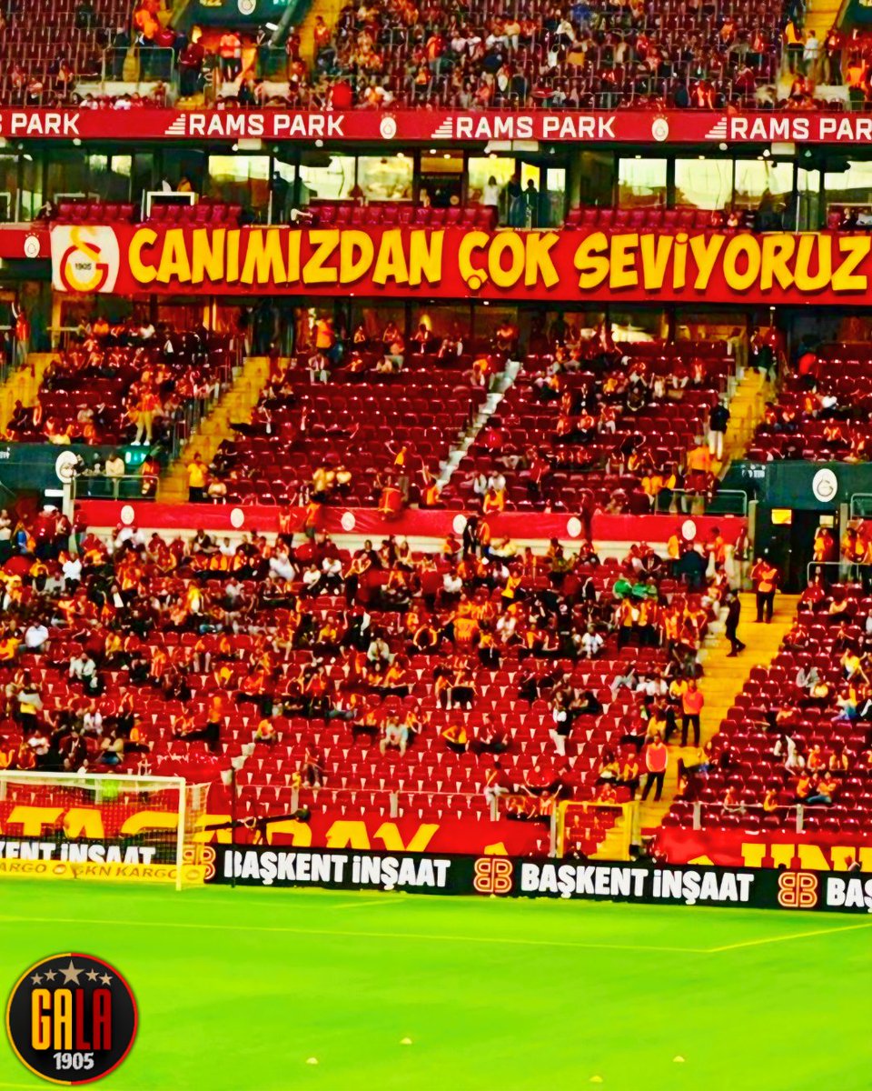 Context of GALA¹⁹⁰⁵ tweet media