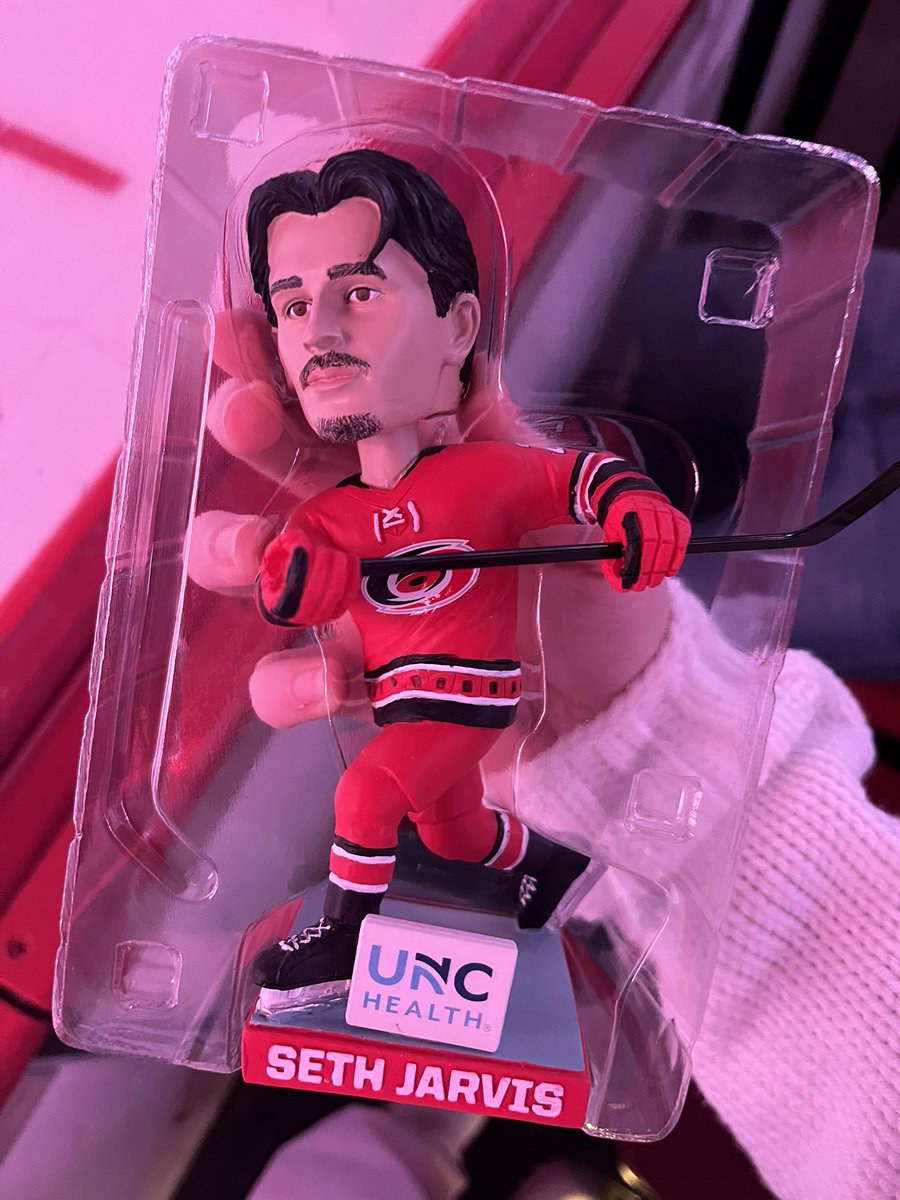 hal ⁷⁶🍓 tweet media