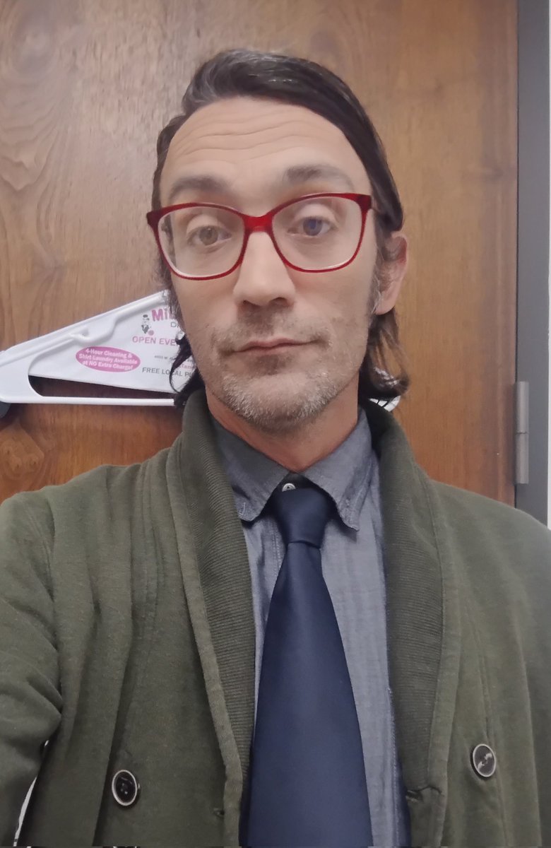 mikegamms's tweet photo. We are calling this character, The Scholarly Fuckboy. 

Tinder bio reads: "Mr. Steal Your Book. Will get between your sheets, then get between your pages. Well read, and well hung." https://t.co/Qn8EQVIazs