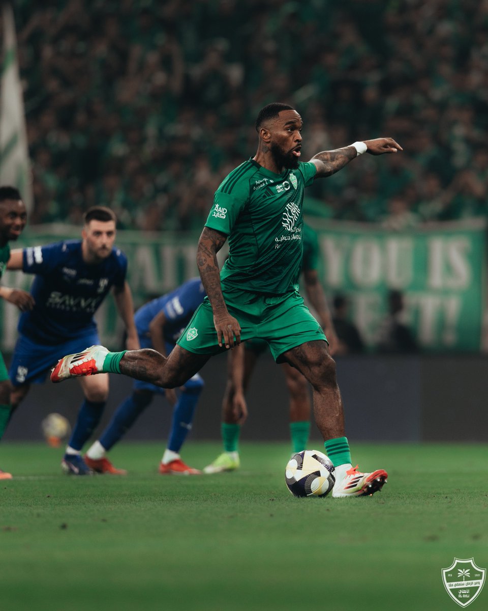 عمرو tweet media